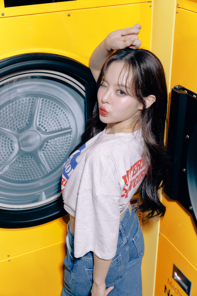 Laundry Booth look